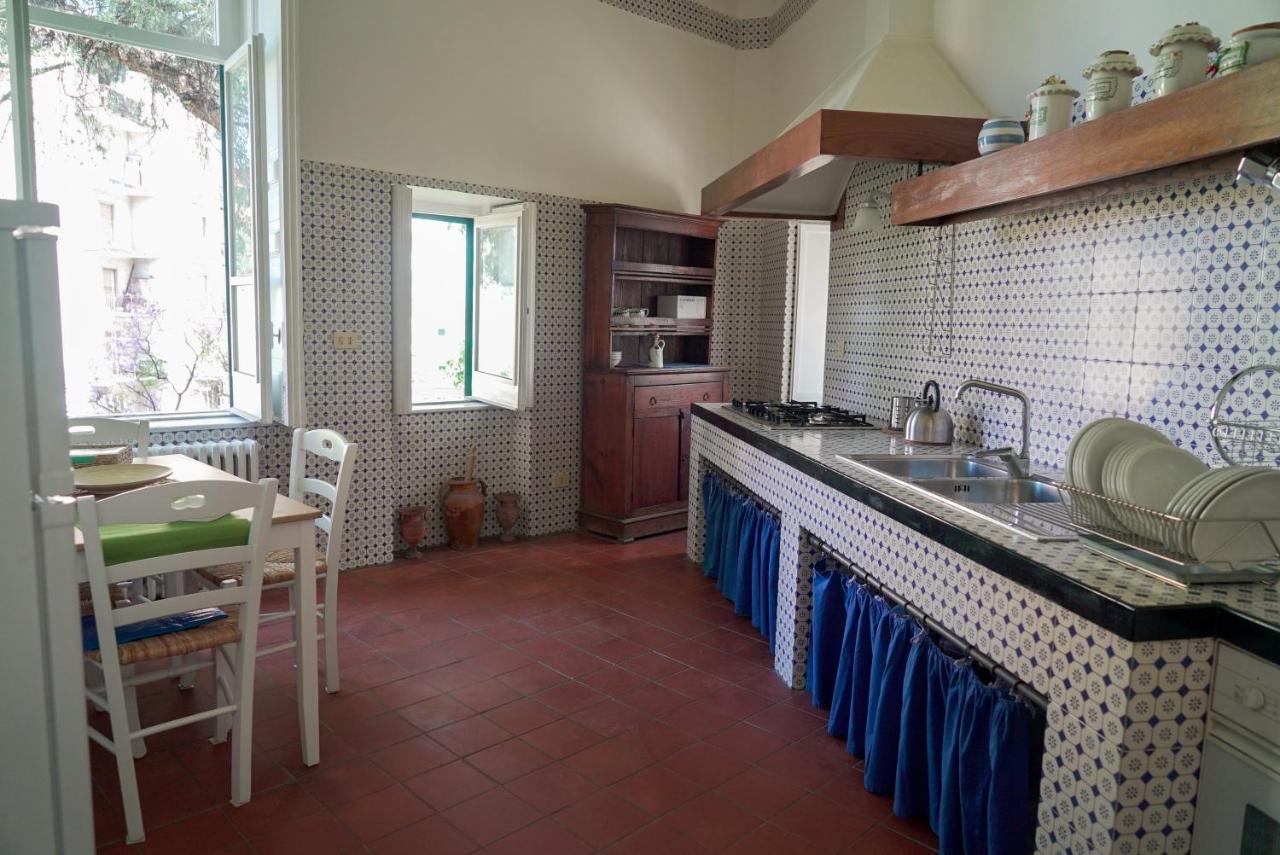 Villa Ulisse Эрколано Экстерьер фото